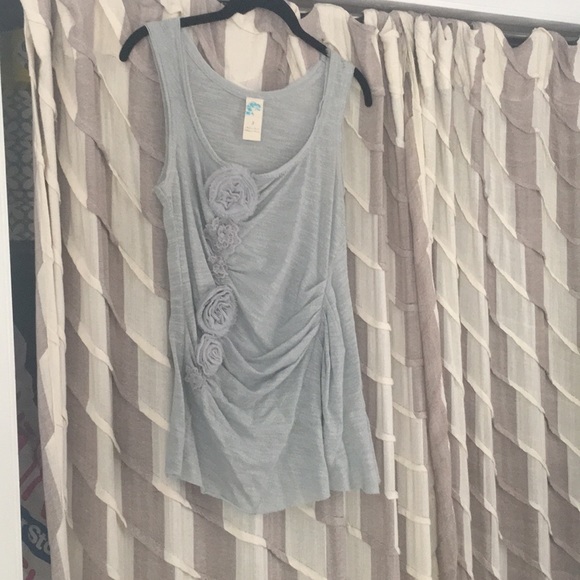 Anthropologie Tops - DONATED Anthropologie Sleeveless top